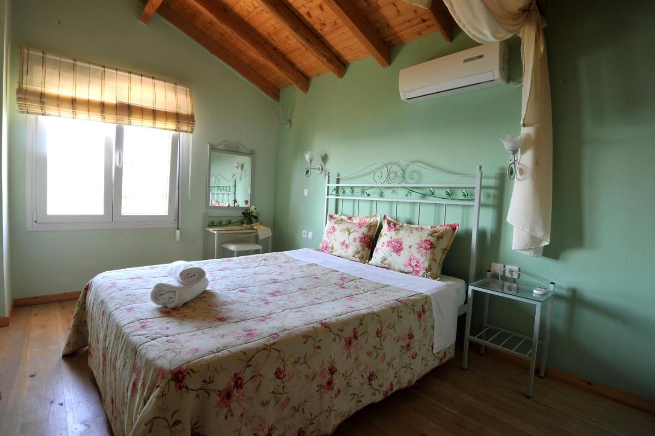 Villa Theodora View Apartments Zeys Айос-Єорйос-Пагон Екстер'єр фото